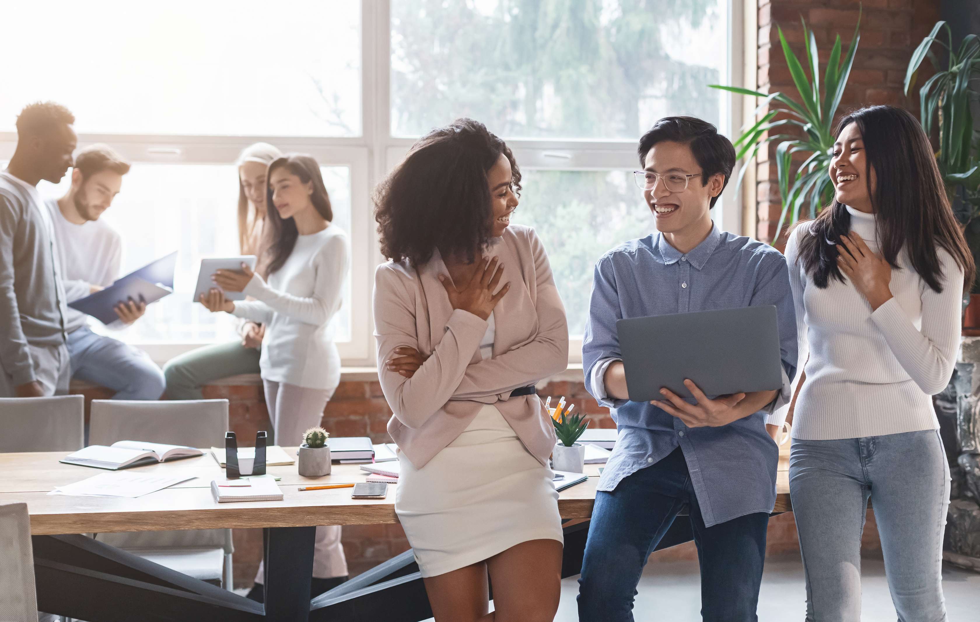 Das Bild ist urheberrechtlich geschützt. Eine Nutzung ohne vorherige Einwilligung ist nicht gestattet. Multikulturelle Kollegen