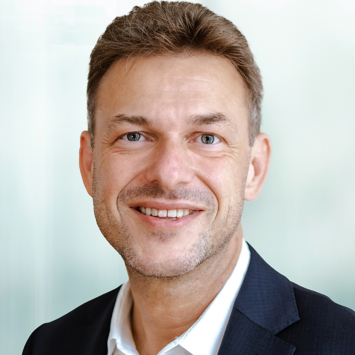 Abbildung zu Professor Jochen Ruß
